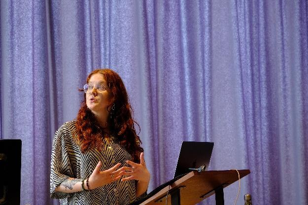 Natalie Moffat from the University of Glasgow presenting her research that conceptualises and complicates ways of knowing and living menstrual care. Photo credit: Armaan Alkazi