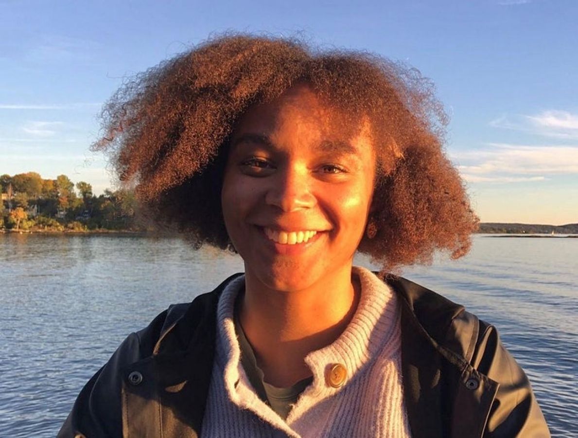 A photo of the speaker, Dr Lioba Hirsch, smiling 